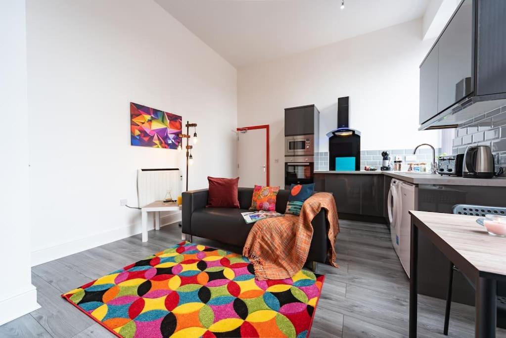 Jesouth Refreshing Condo Roomy Comfy Posh Kingston upon Hull Exterior foto