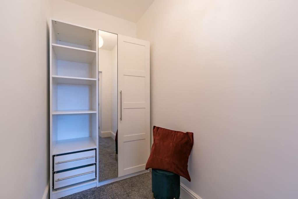 Jesouth Refreshing Condo Roomy Comfy Posh Kingston upon Hull Exterior foto